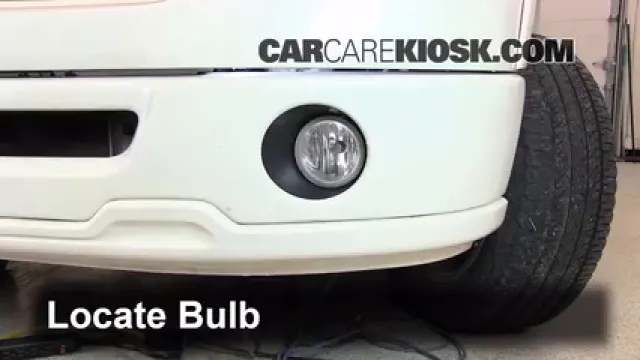 2007 Lincoln Mark LT 5.4L V8 Lights Fog Light (replace bulb)